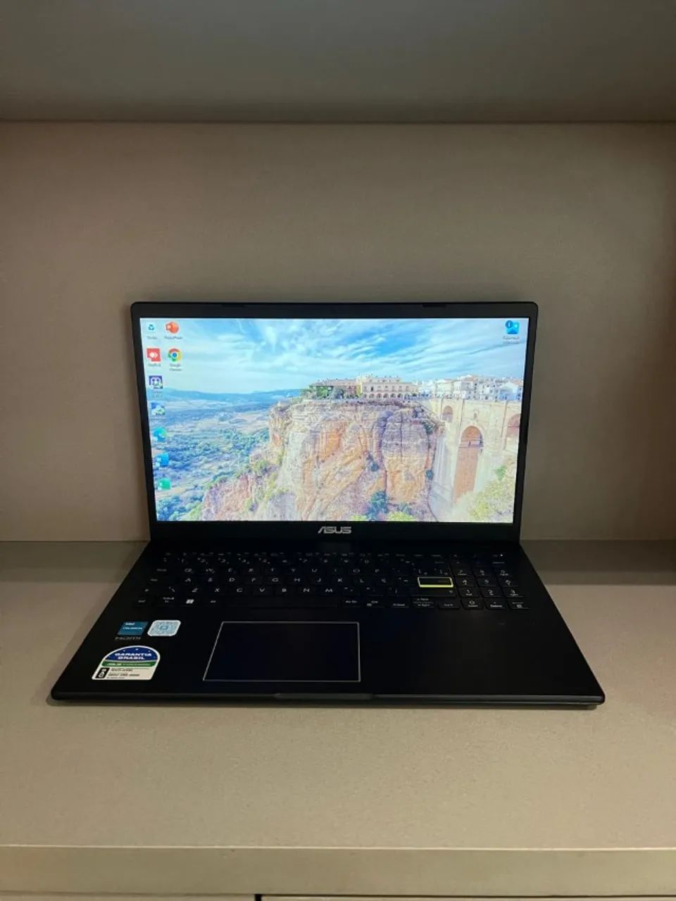 Notebook Asus - Celeron n4500  - 4Gb Ram DDR4  - 128Gb de SSD NVM