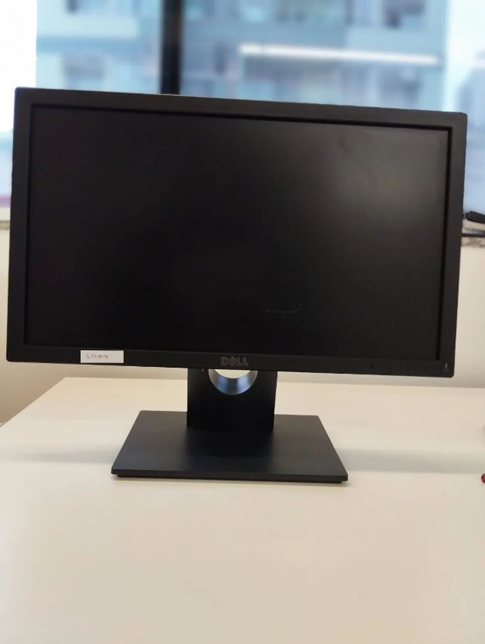 Monitor Dell LED 18,5" Com Base Original Organizadora de Cabos - Foto 2