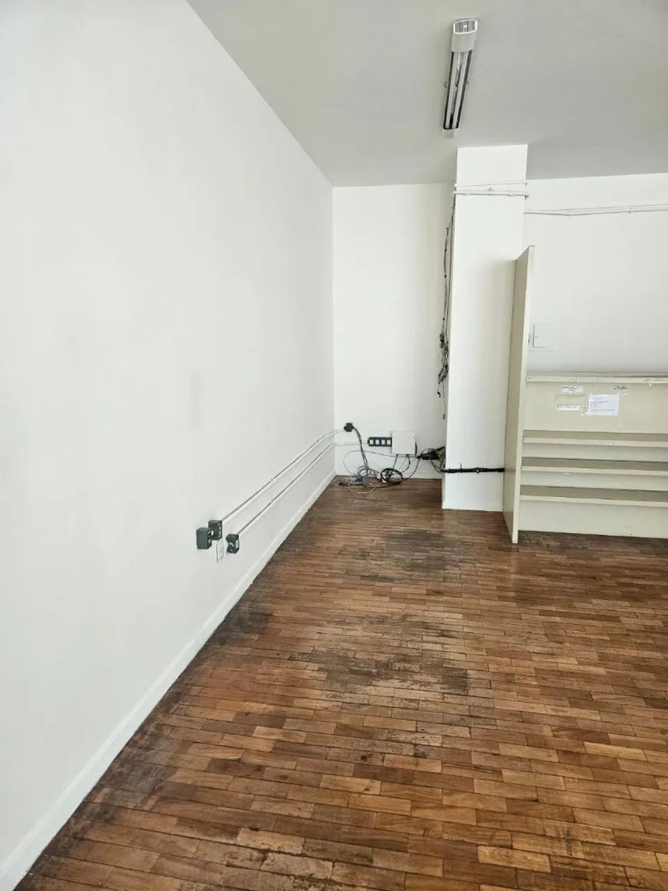 ALUGO SALA COMERCIAL (ED.BANCANTIL) HALFELD  - Foto 5