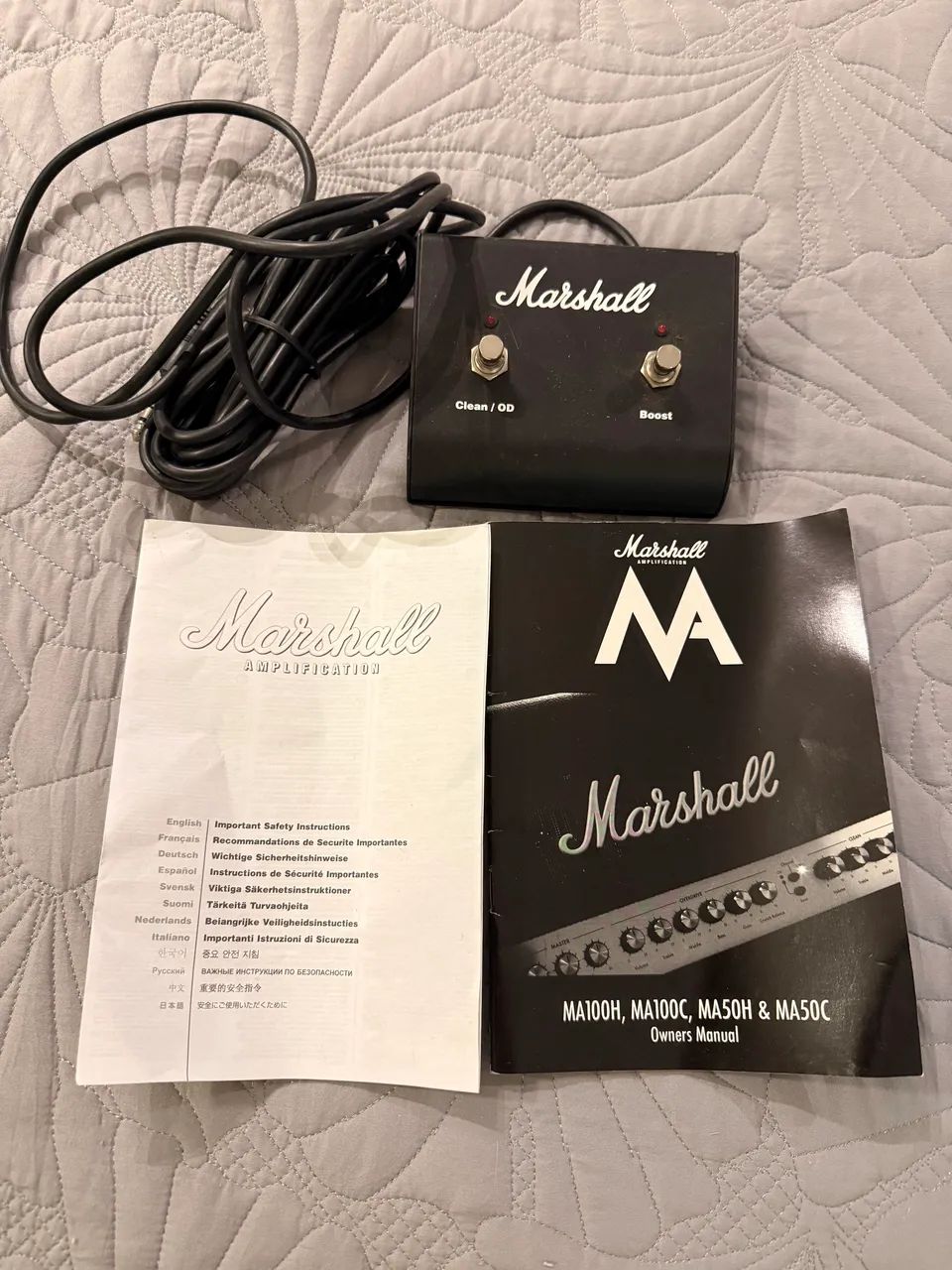 Amplificador Marshall Ma100c - Valvulado 100w 2x12  C/ Foot Preto 220v (Usado) - Foto 6