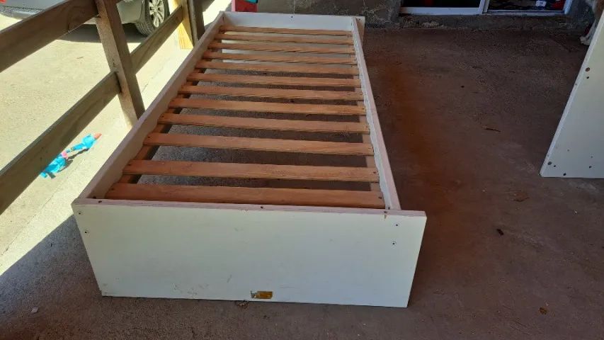 Cama de solteiro reforçada com colchão  - Foto 2