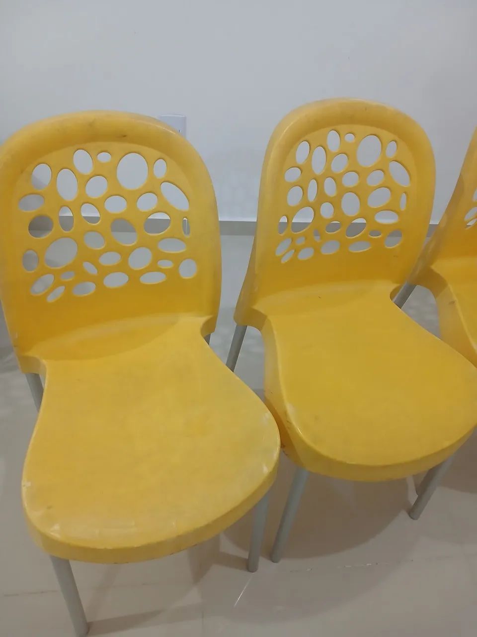 Vendo 3 cadeiras - Foto 2