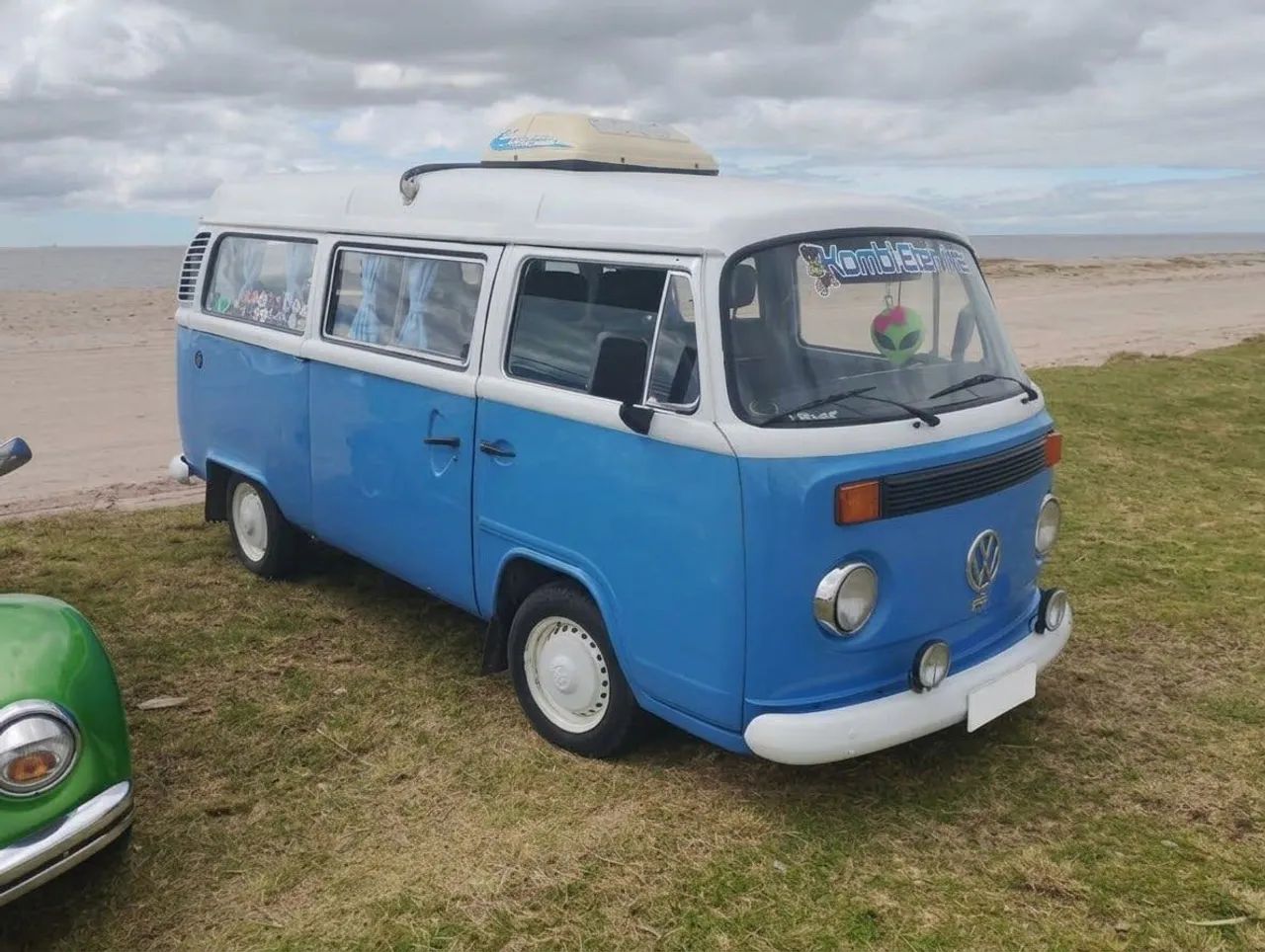 Volkswagen Kombi Kombi Standard/ Luxo/ Série Prata 1999