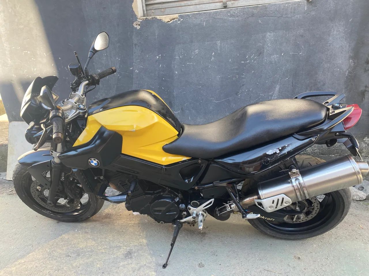 Moto muito nova