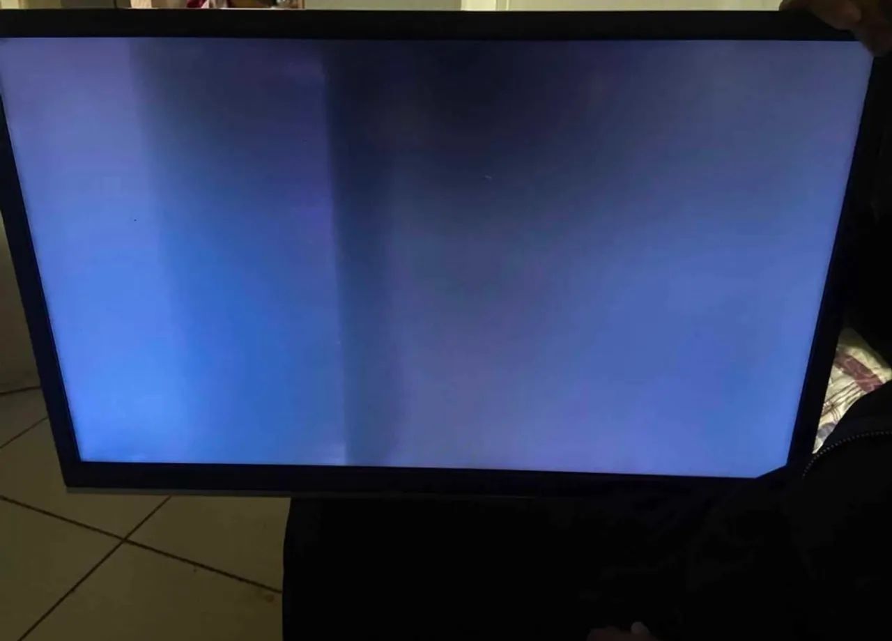 TV da Philco para tirar peça