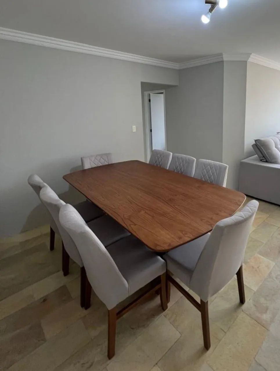 Conjunto de jantar com 08 lugares 