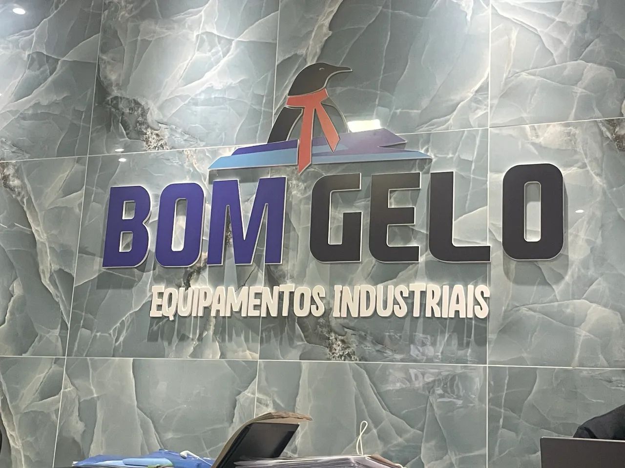 MÁQUINAS DE GELO EM ESCAMAS E EM CUBOS - Foto 2