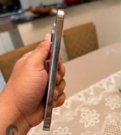 iPhone 14 Pro Max - 256gb - Foto 3