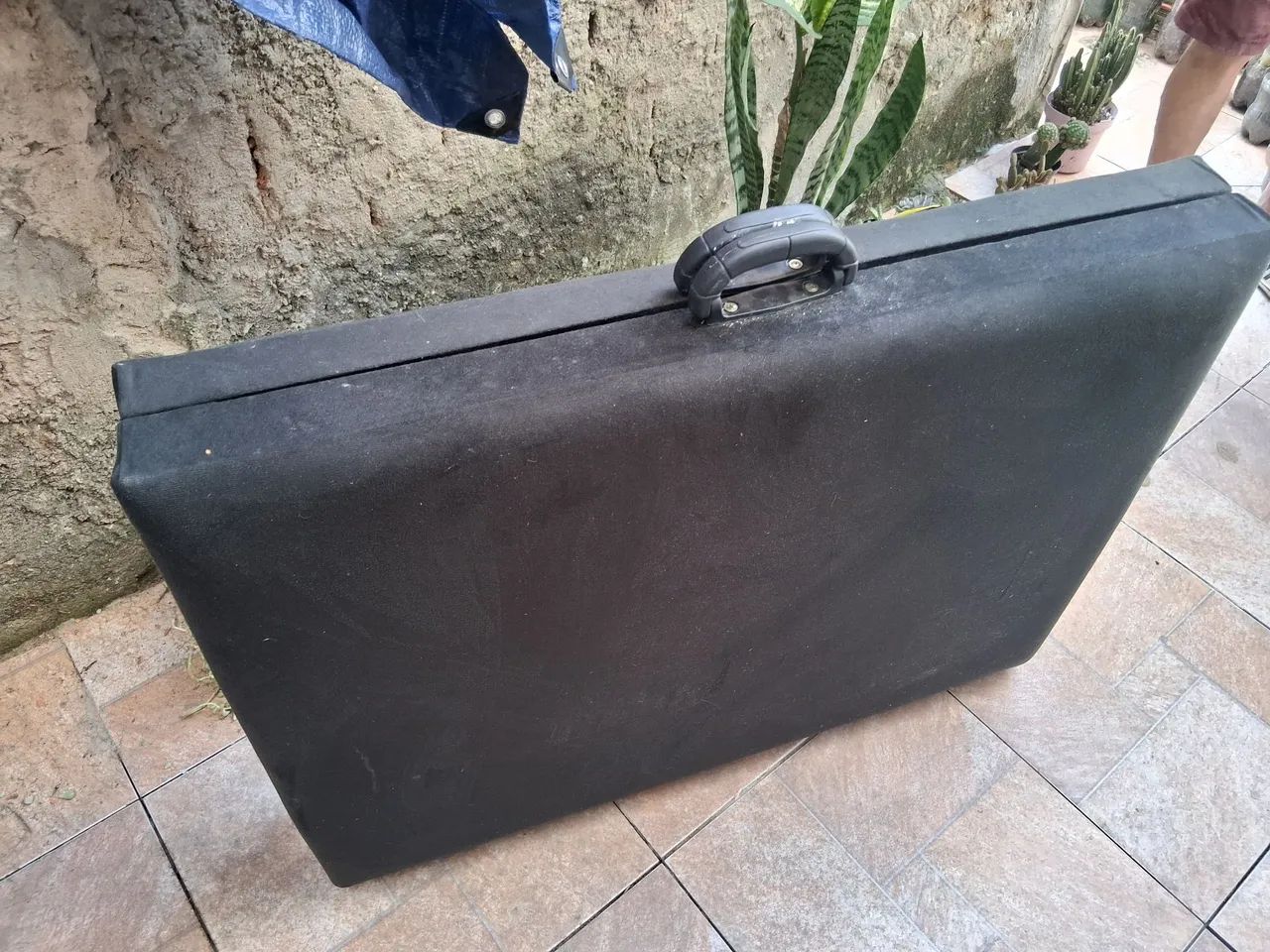 Cama de transporte dobrável usada