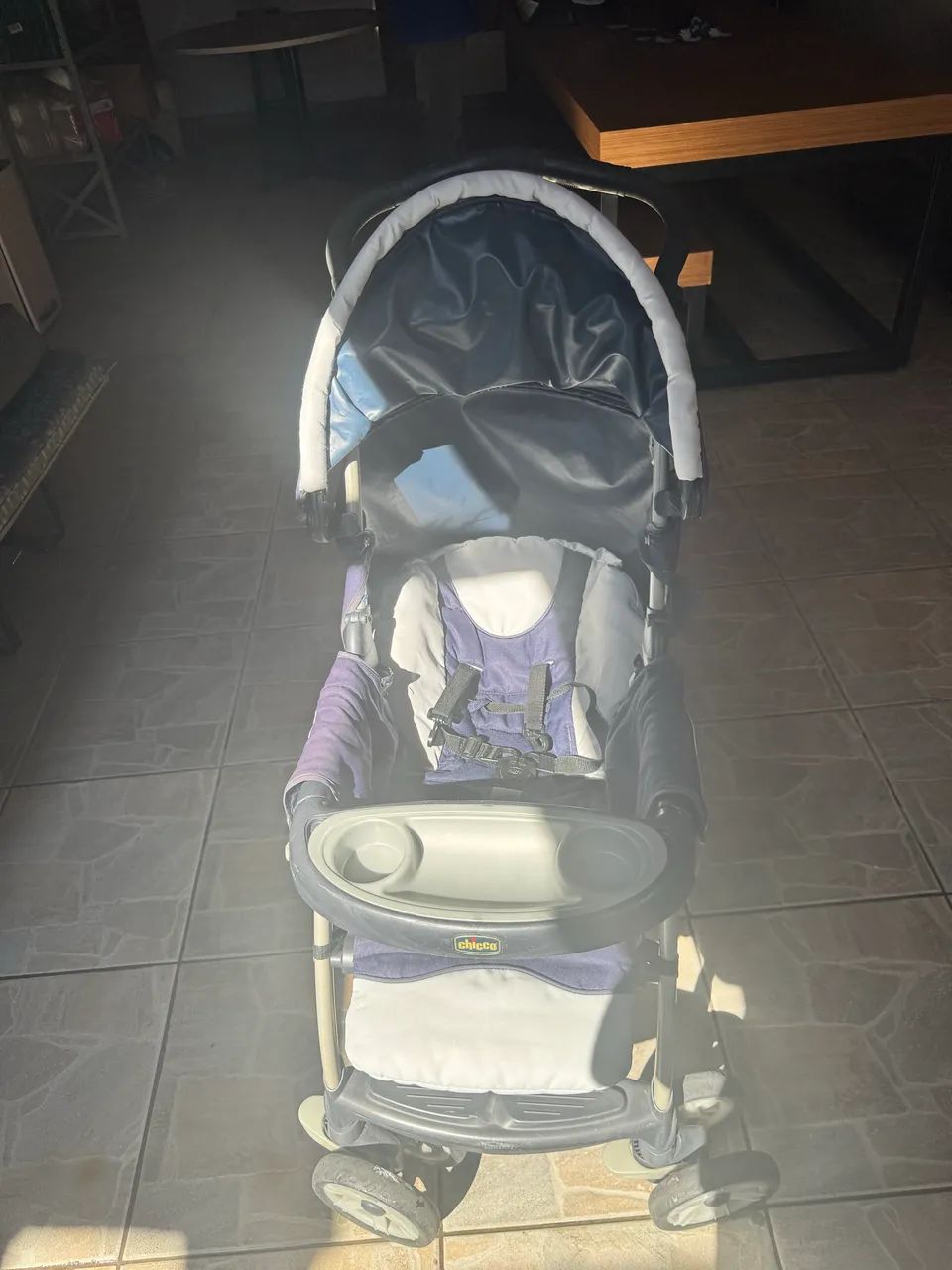 Carrinho de bebê com bebê conforto - Chicco - Foto 5