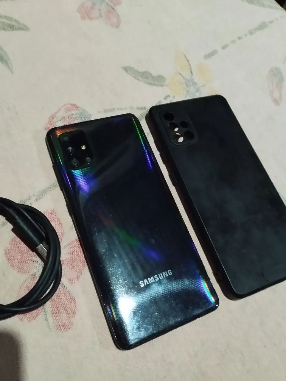 A71 128GB 4RAM tudo ok com capinha película e cabo  - Foto 4