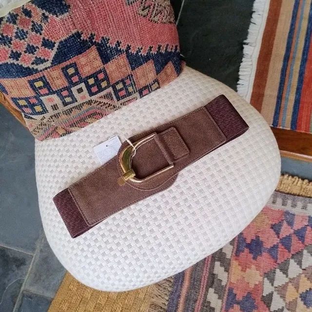 Cinto Marrom Fivela Dourada da Zara - Foto 4
