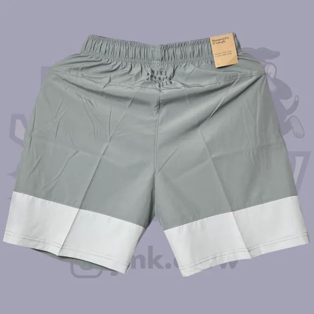 Shorts Nike Dri-Fit 'Running Division' Cinza - Foto 2