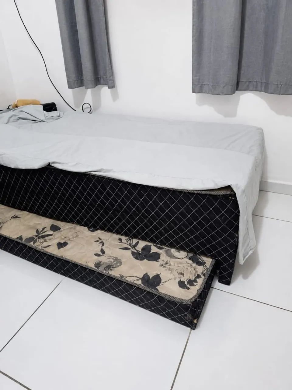 Cama Box Solteiro com Cama Auxiliar (Bicama) - Boa conservação 