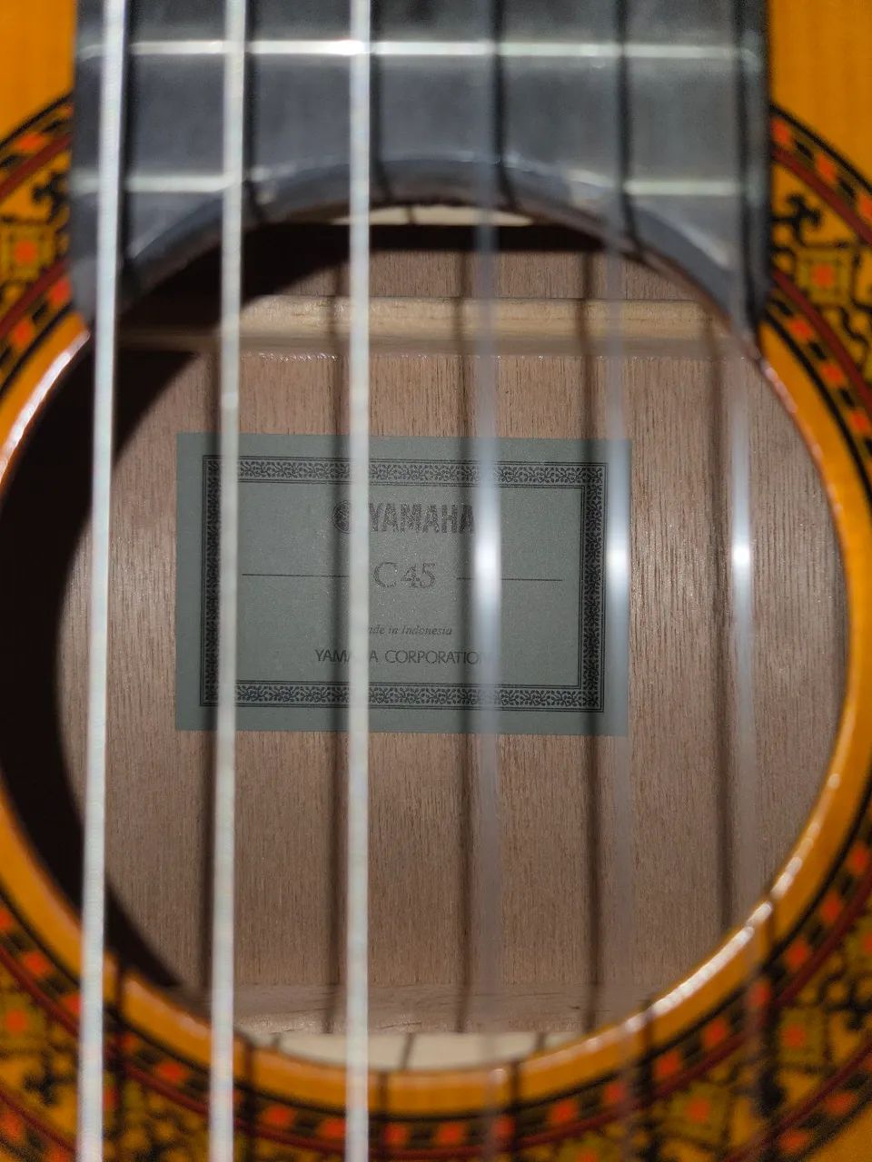 Violão Yamaha C45 com capa, 4 palhetas e capotraste - Foto 2