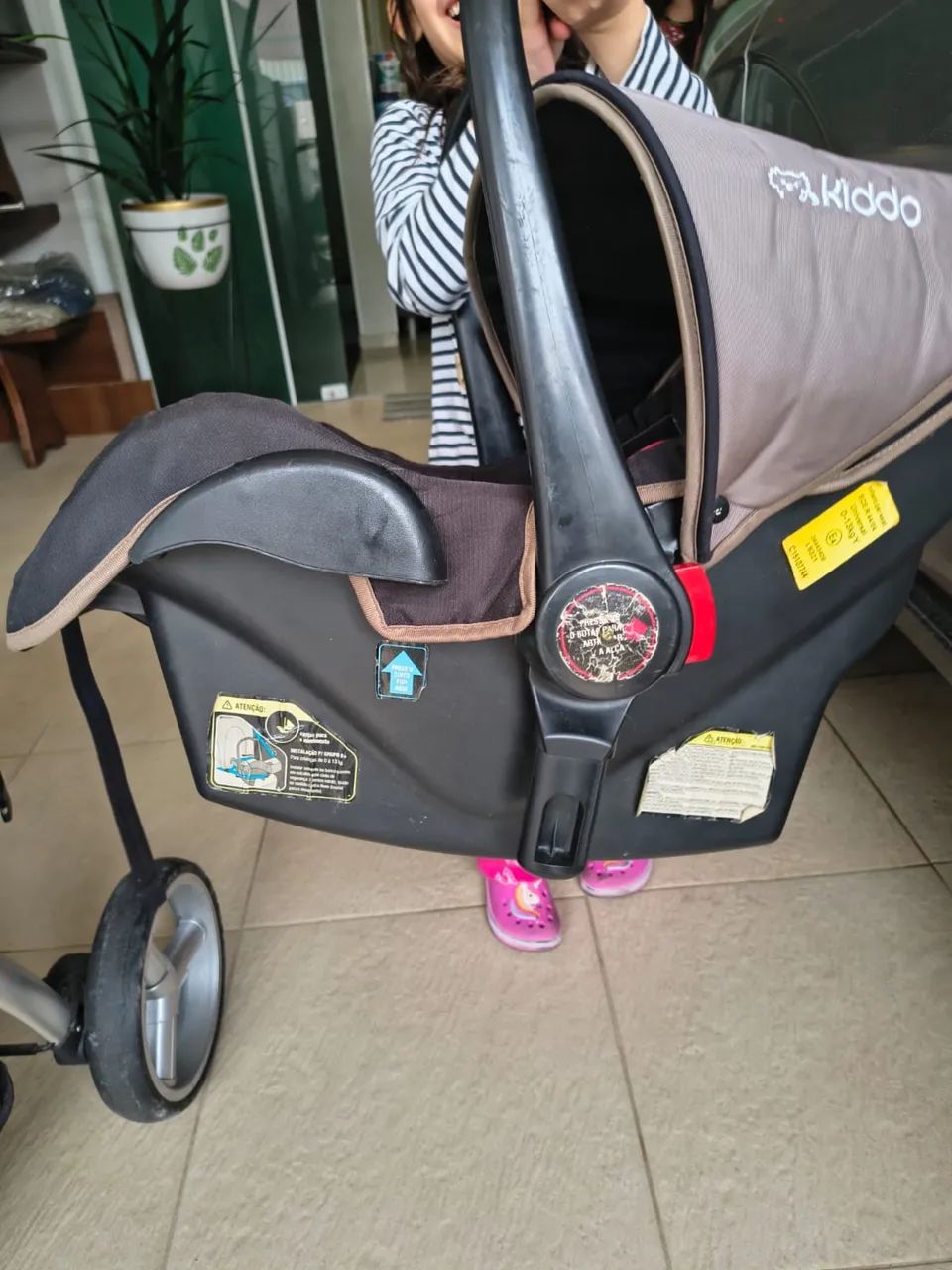 Vendo carrinho +bebê conforto  - Foto 3
