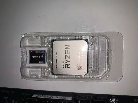 AMD Ryzen 7 5700 - Foto 2