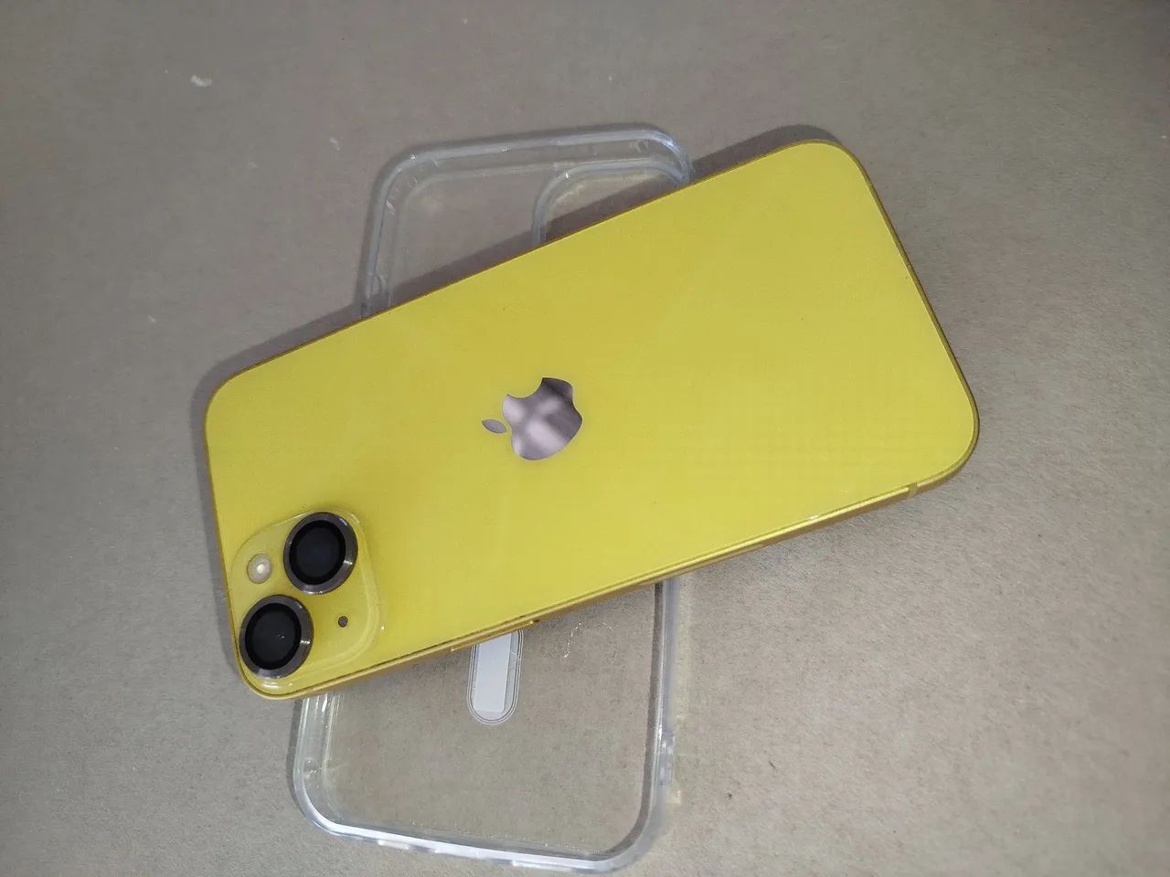 iPhone 14 