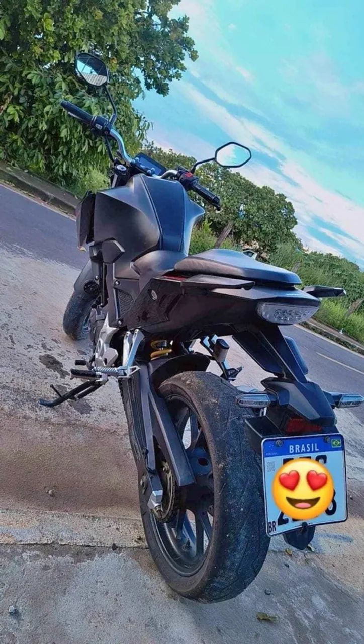 CB 300F