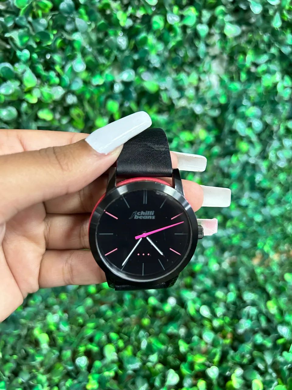 Relógio preto com rosa  - Foto 2