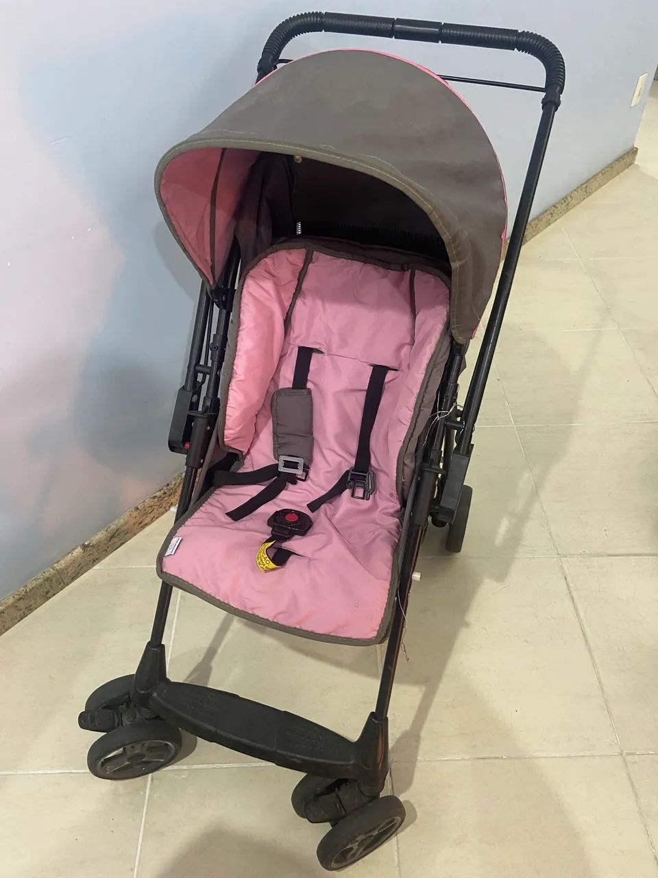 Vendo carrinho de bebê e bebê conforto 