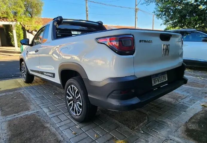 Fiat Strada Endurance 1.4 Flex 8V CS Plus 2021 - Foto 4