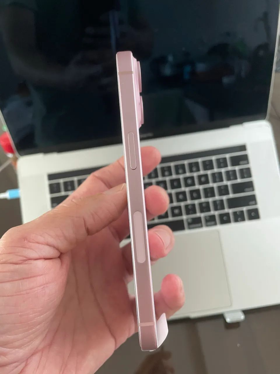 iPhone 15 128GB Rosa - 0 ciclos / Bateria 100% - R$ 3.500