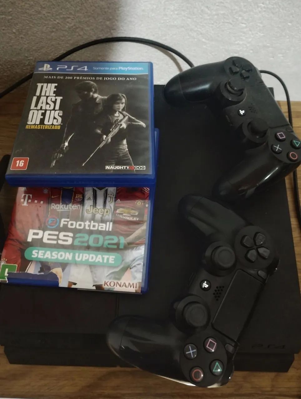 Vende se ps4