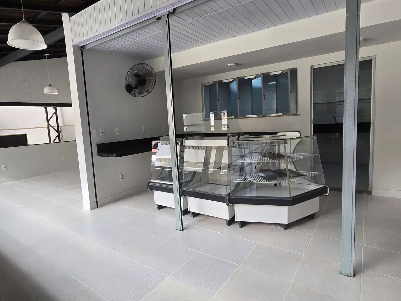 Ponto comercial pronto na Batista Campos