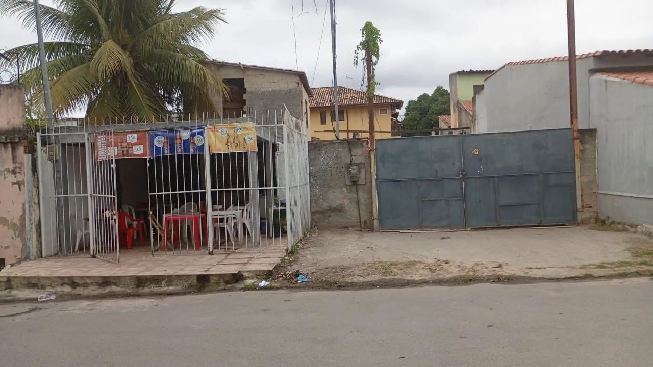 Excelente ponto de comércio com espaço de galpão anexo
