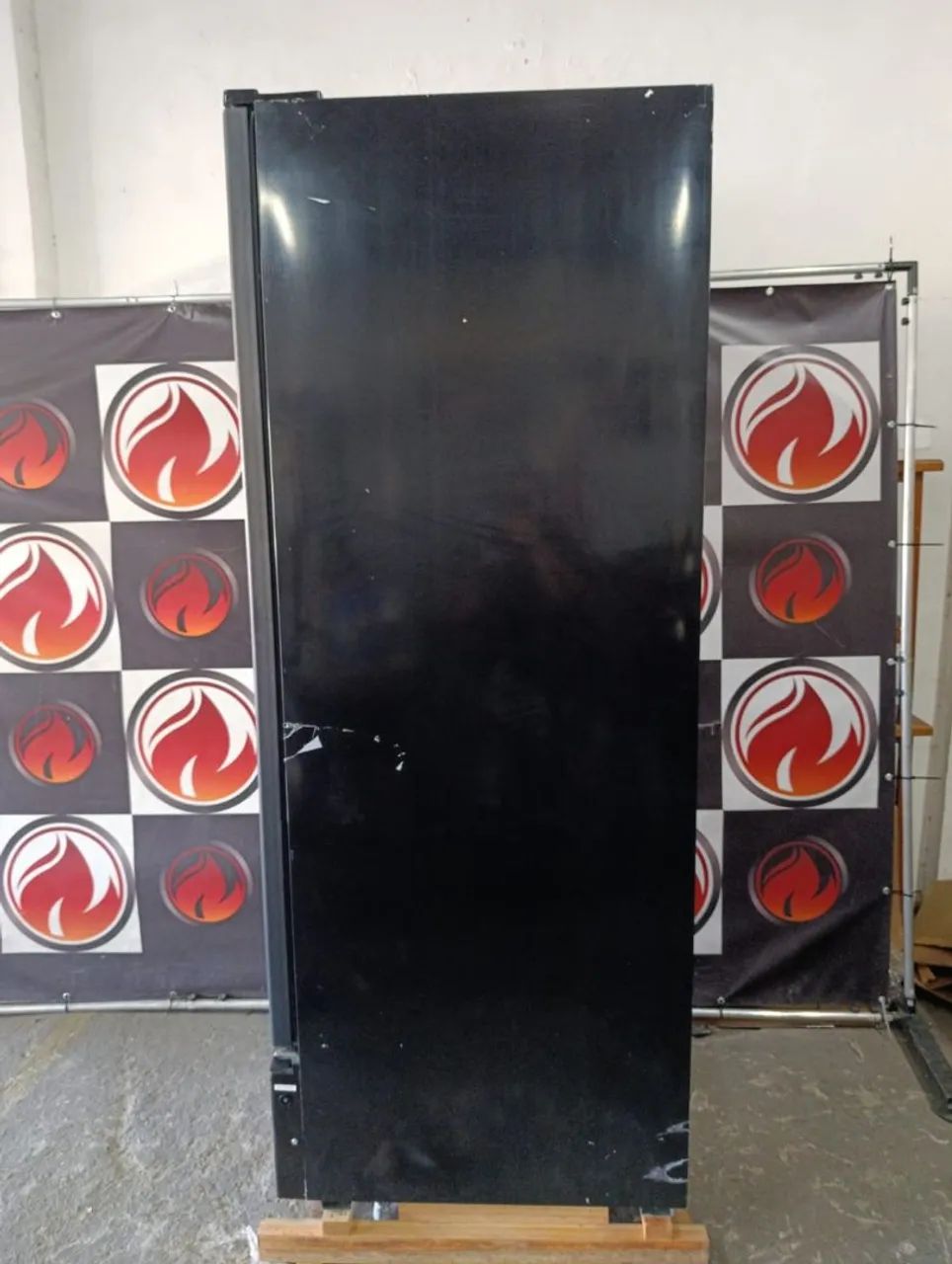 Freezer vertical expositor tripla ação 220 volts 569 litros marca