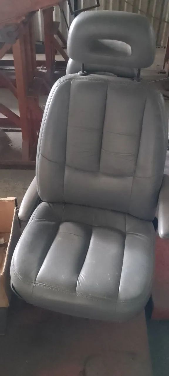 Tapeçaria para automóveis 
