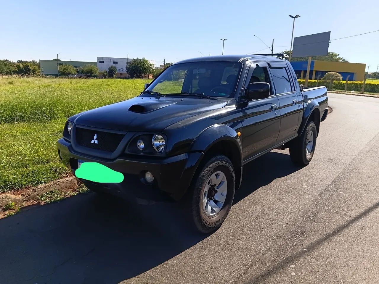 Mitsubishi L200 Sport HPE 2.5 4X4 CD DTI Dies. Aut. 2005