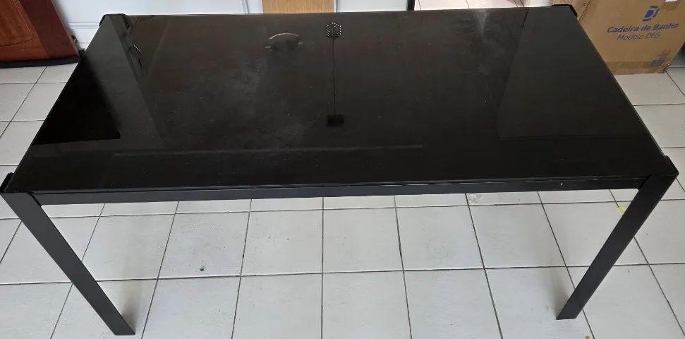 Mesa de aço com tampo de vidro - Foto 2