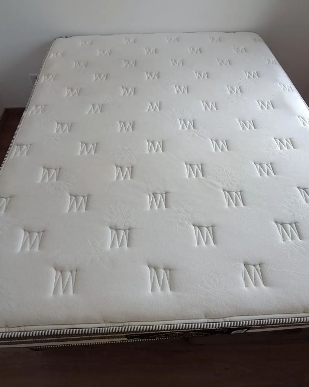 Cama e Colchão Queen com 2 baús - Foto 4
