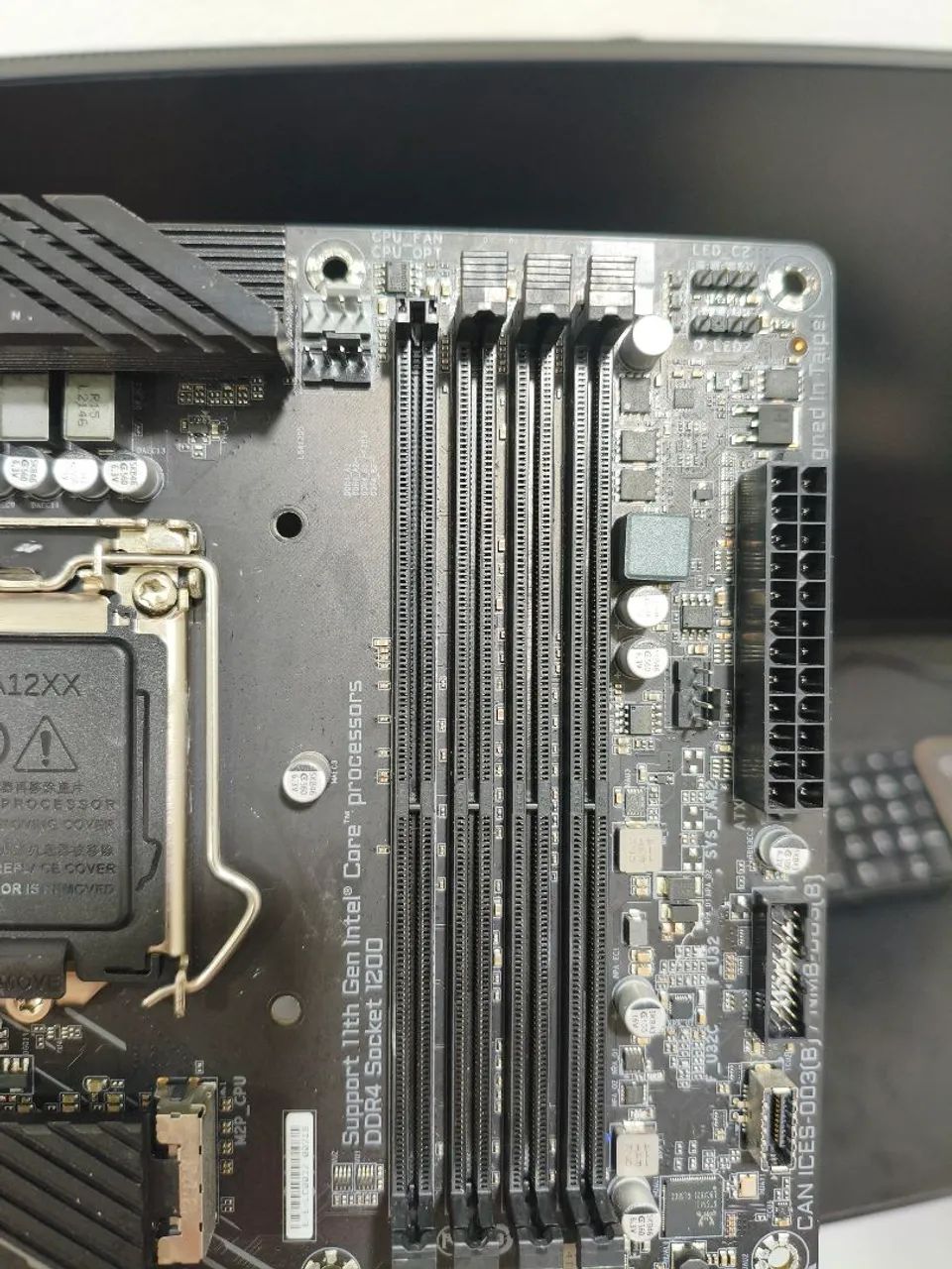 Placa mãe b560 Aorus elite LGA1200  - Foto 3