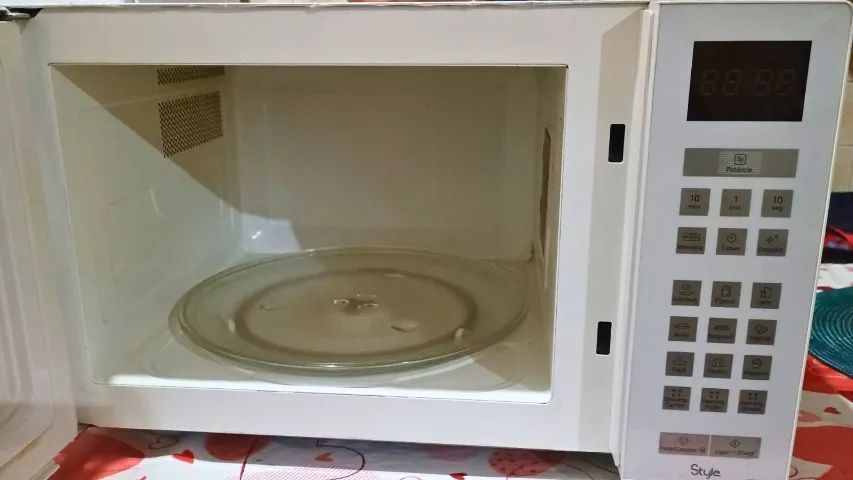 Microondas Panasonic Impecável - Foto 3
