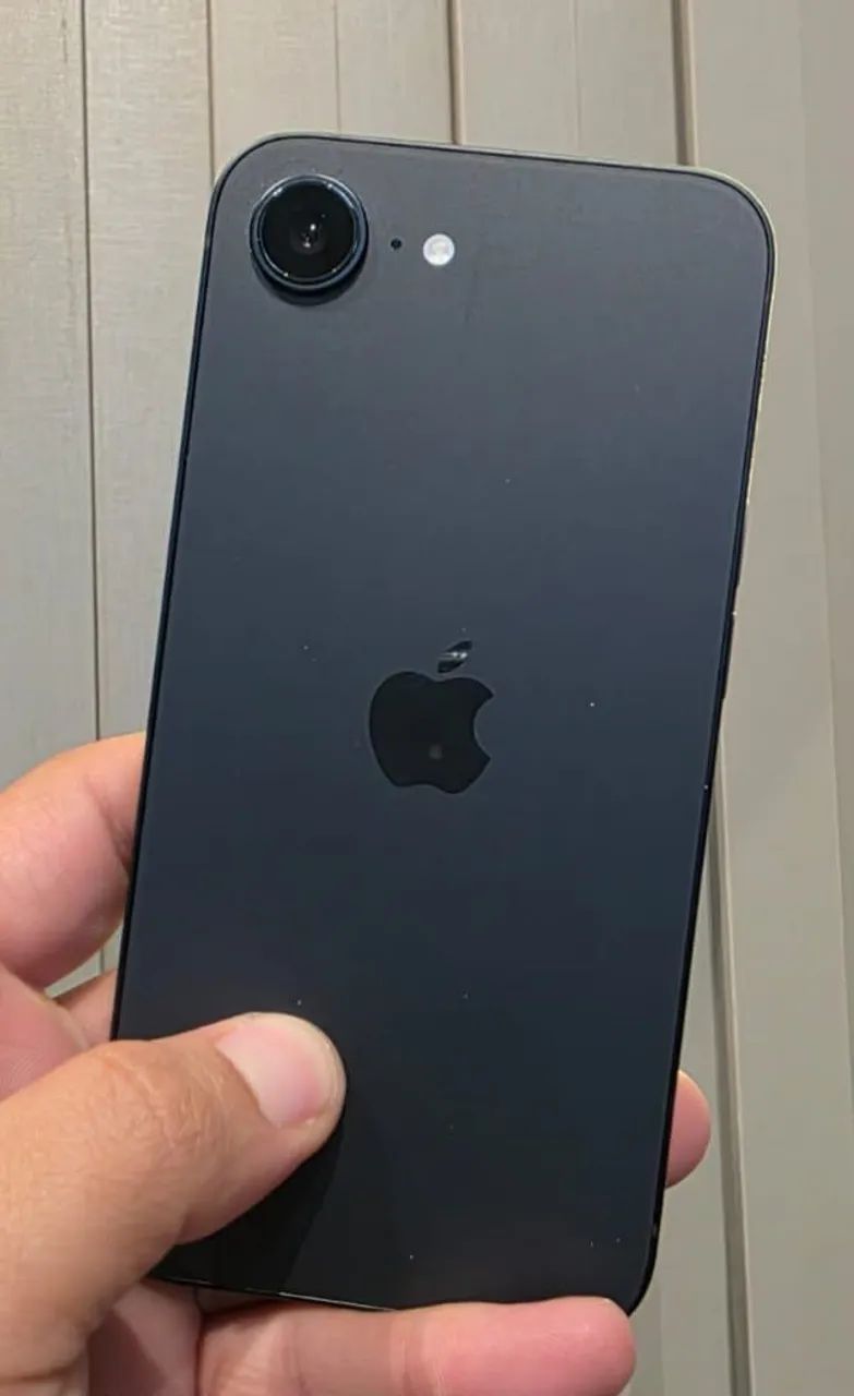iPhone 16e 128GB