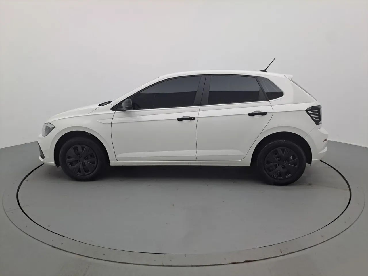 Volkswagen Polo Track 1.0 Flex 12V 5p, foto 2 de 18
