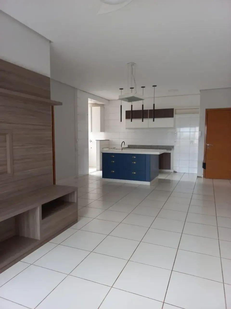 Apartamento a Venda no Pantanal 1