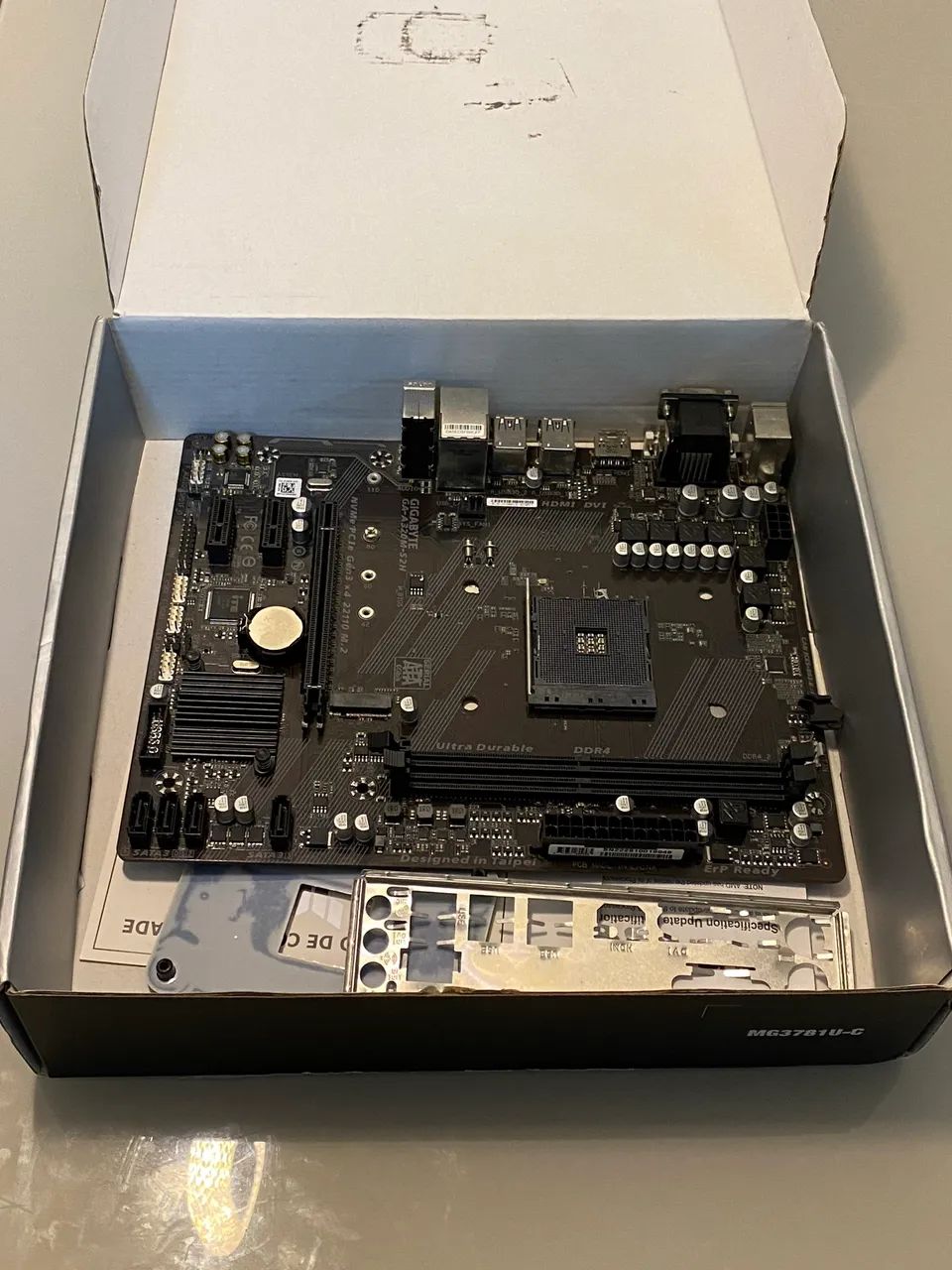 Ryzen 5 5600GT + Asus A320M - Foto 2