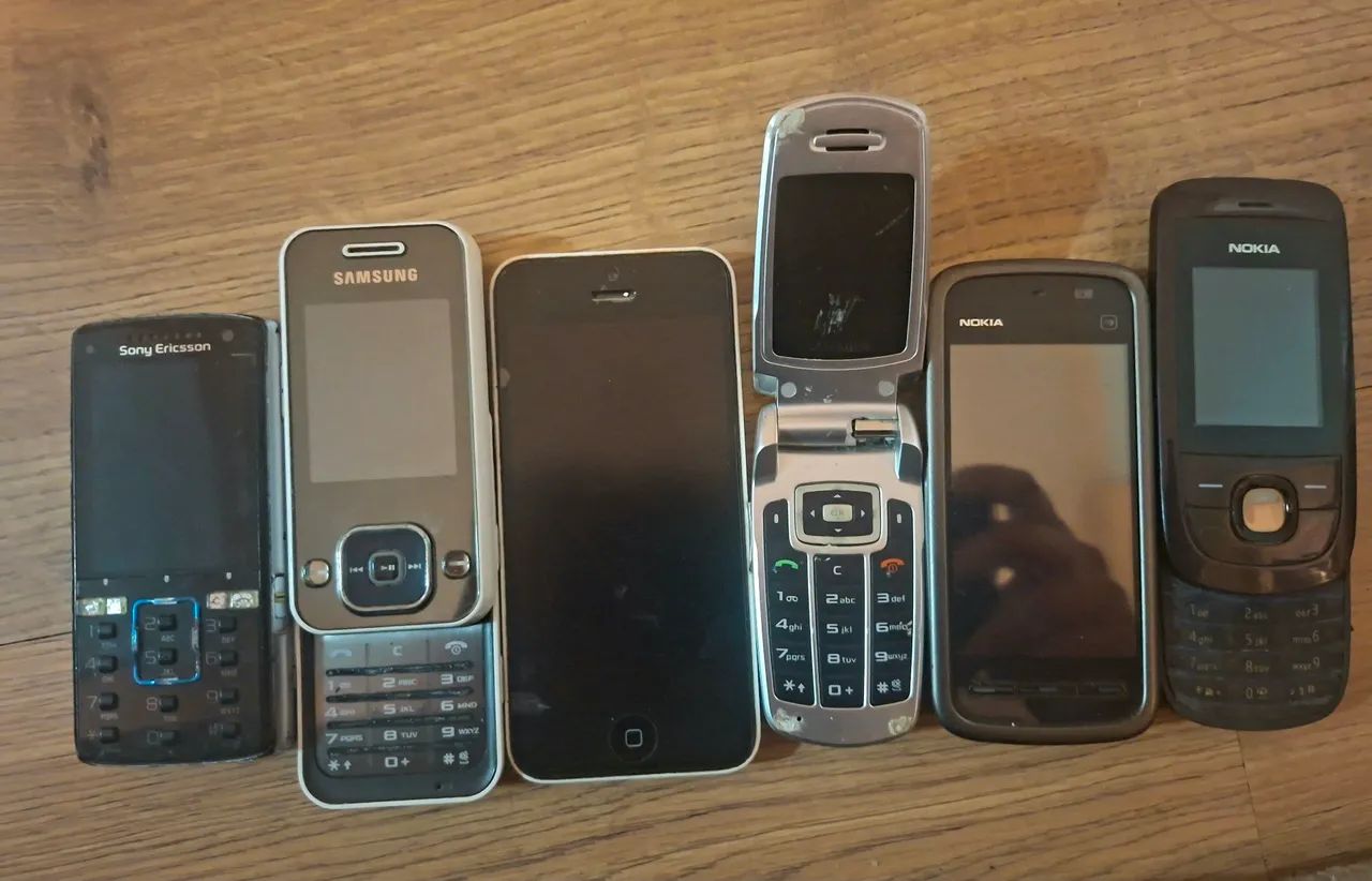 Coleção de celulares antigo - Foto 3