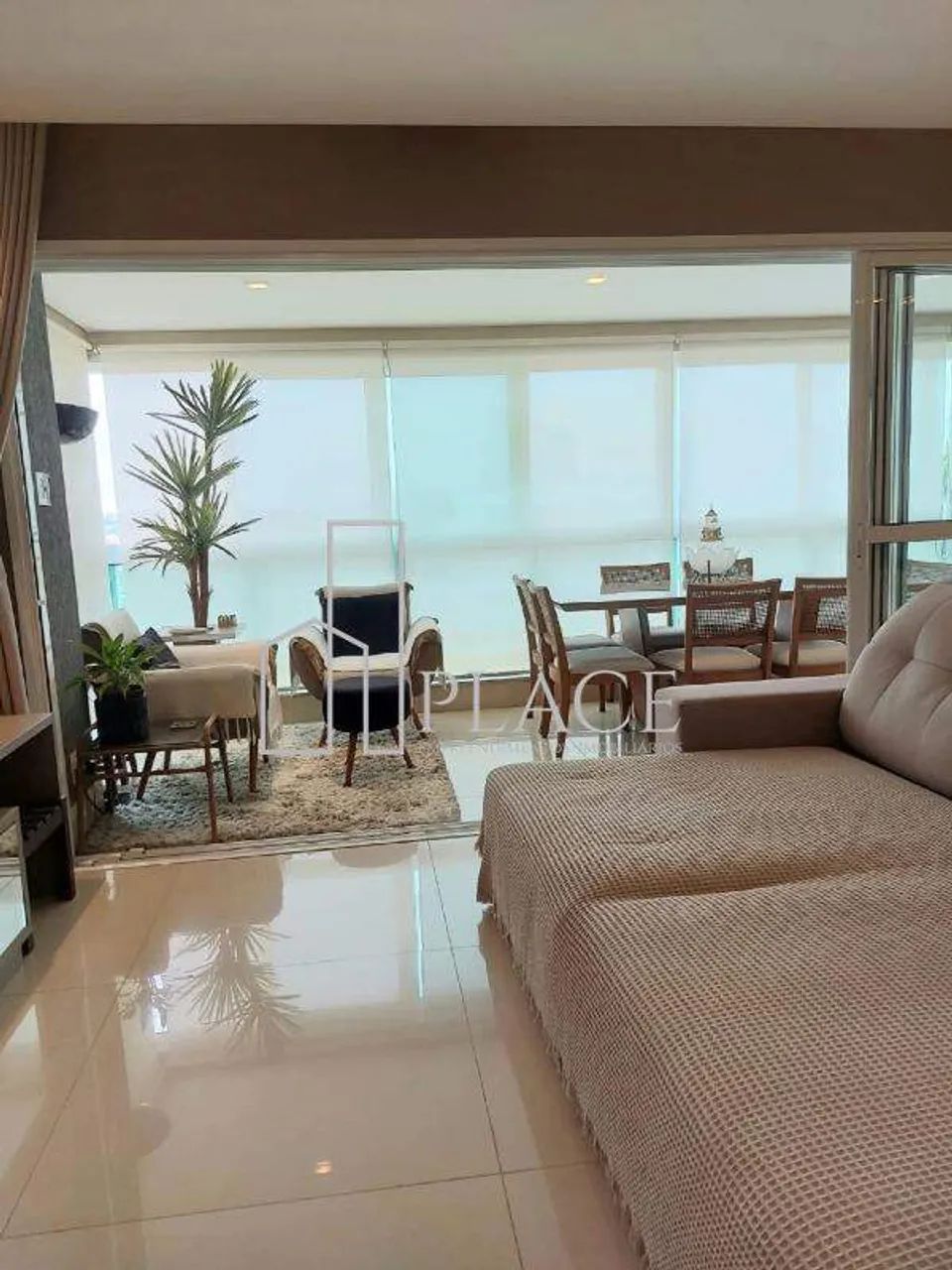 Apartamento à Venda no Edifício Marselha com 3 Suítes