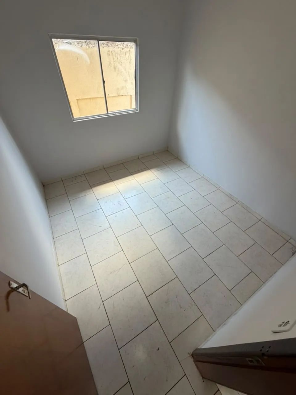 Casa 3 Quartos sozinha no lote  - Foto 2