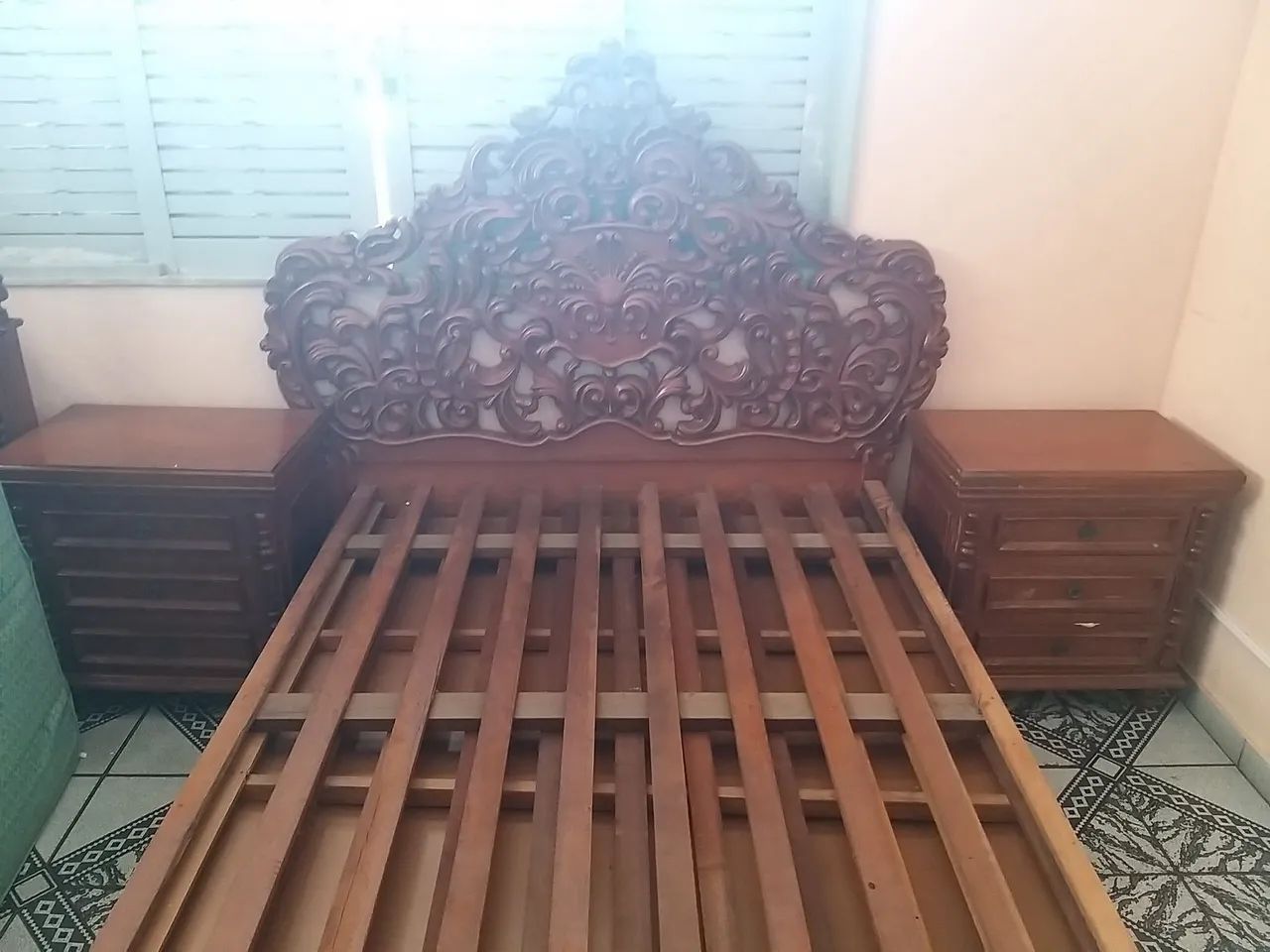 Cama casal em jacarandá peça unica - Foto 3