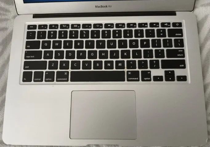 MAC BOOK AIR 2014 - Foto 2
