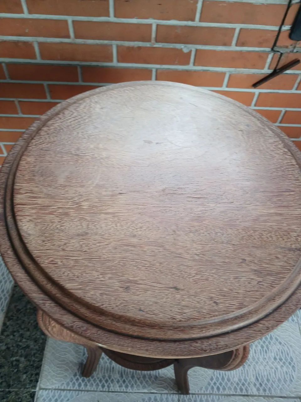 Mesa de  canto  de madeira  de  lei  - Foto 2