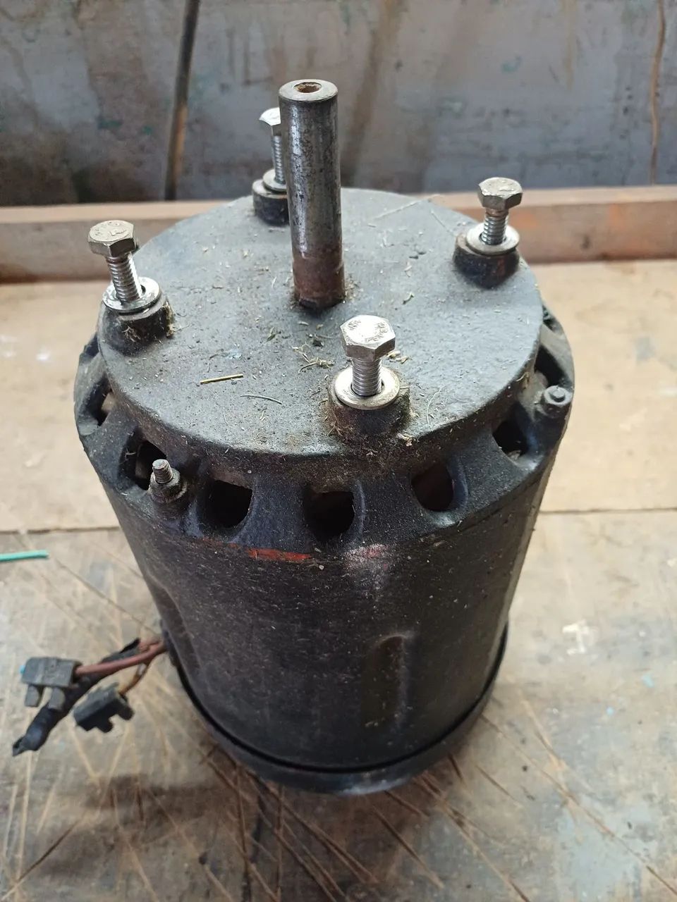 Motor 1 cv 220V - Foto 2