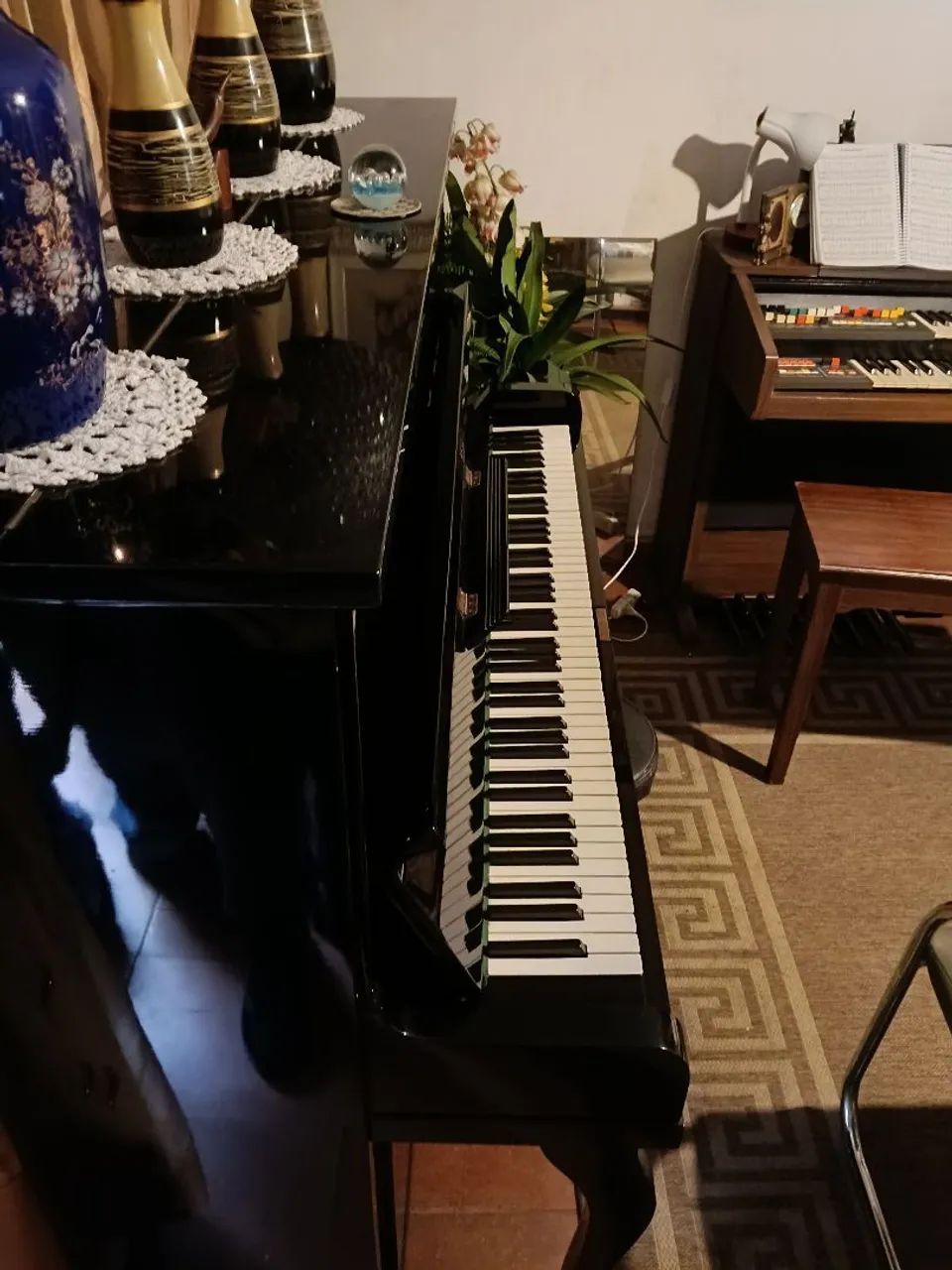 Piano top