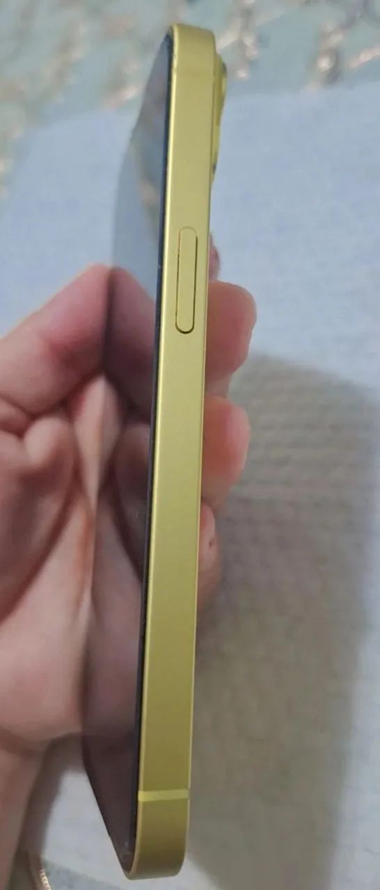 Iphone 14 amarelo 256 gb  - Foto 4